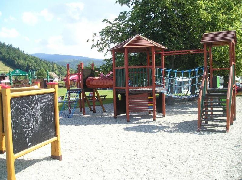 Chata Na Poskle U Lesa S Vyhledem Hutisko Exteriör bild